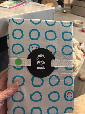 Nook Teal Circle Print Kids crib fitted sheet